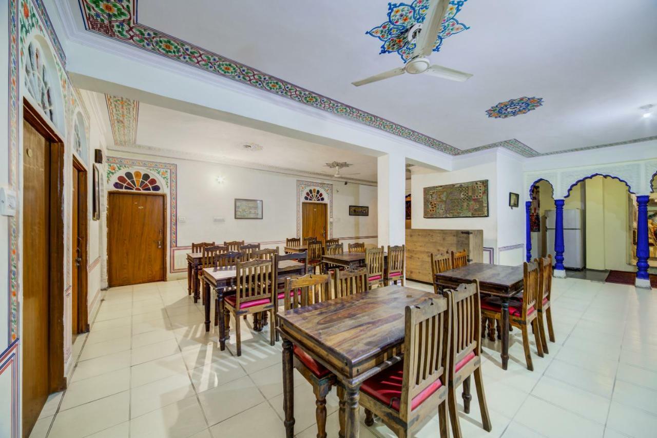 Oyo 40791 Hotel Hot N Fast Suratgarh ภายนอก รูปภาพ